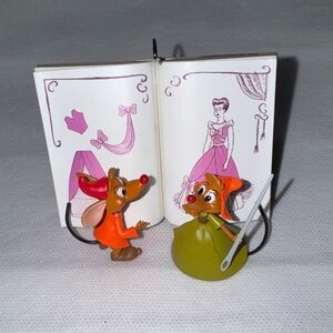 Hallmark Cinderella “We can do it” book & mice keepsake 205.